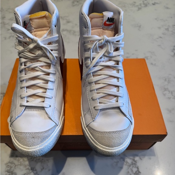 Nike Other - Nike Blazer Mid 77 VNTG